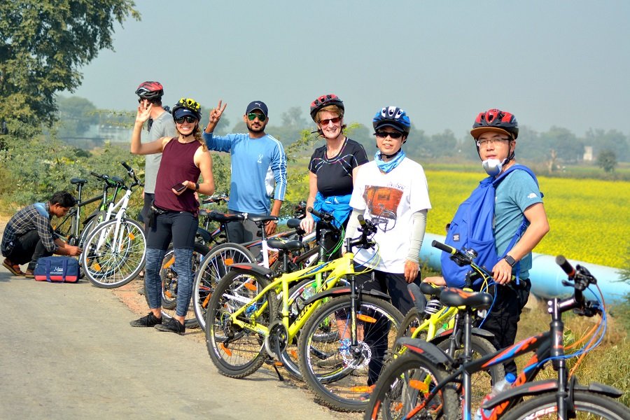 Cycling to Sultanpur Birds Sanctuary